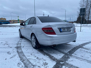 Мерседес-Бенц С 320 3.0 CDI 165квт (4 фото из 7)