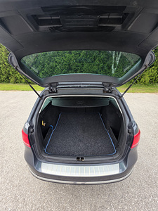 Volkswagen Passat 2.0 103kw / 2012 (5 foto / 6)