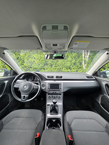 Volkswagen Passat 2.0 103kw / 2012 (6 foto / 6)