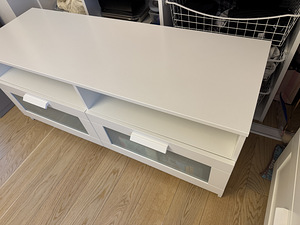 Продается Ikea Brimnes ТВ стол (3 фото из 3)