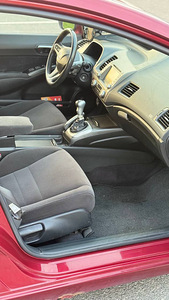 Honda Civic 1.8 103 kW (11 foto / 14)
