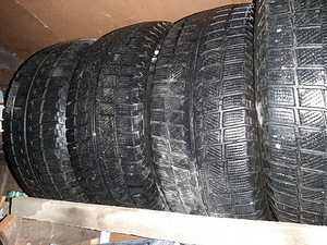 Шины 225/50 / r17 (4 фото из 10)