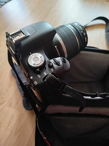 Canon EOS Kiss x3 (3 foto / 5)