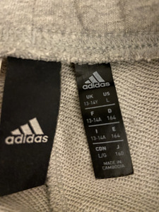 Штаны Adidas (2 фото из 2)