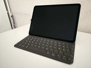 Apple iPad Air 10.9'' (2022) 64 GB (1 foto / 4)