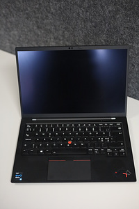 Lenovo Thinkpad X1 Carbon Gen9 14" / I5-1145G7 / 16 GB / 1TB (4 foto / 5)