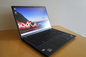 Lenovo ThinkPad T14 Gen 3 / AMD Ryzen 5 6650U / 16GB / 512 (1 foto / 3)