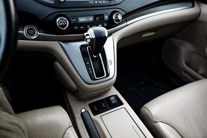 Usaldusväärne auto Honda CR-V 2013 / 2.0 (9 foto / 15)