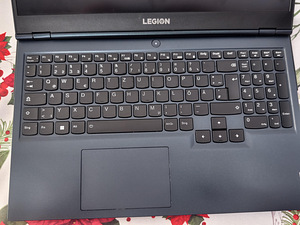 Lenovo Legion 5 15ACH6H 165Hz 5600H 32GB RAM RTX 3070 (3 foto / 3)