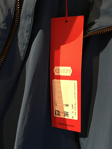 Hugo Boss (4 фото из 6)