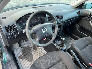 MÜÜA VOLKSWAGEN BORA (6 foto / 11)