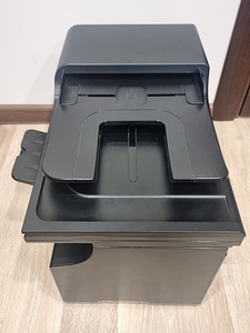 HP LaserJet m1212nf MFP (4 foto / 5)