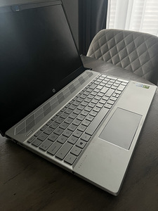 HP Pavilion laptop 15t- 8th generation Intel (3 foto / 5)