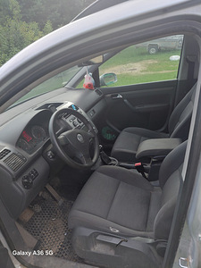 Volkswagen touran (4 foto / 8)