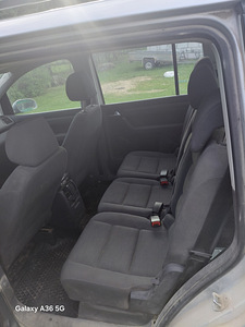 Volkswagen touran (5 foto / 8)