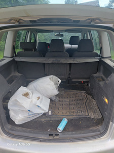 Volkswagen touran (7 foto / 8)