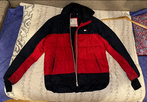 Talvejope Tommy Hilfiger (1 foto / 3)