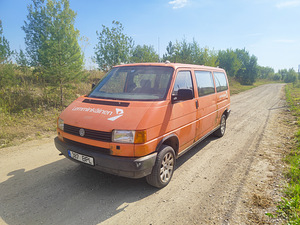 Volkswagen transporter t4 2.4 57kw (4 foto / 4)