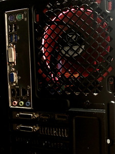 Mänguriarvuti: i5 / R9 380 (5 foto / 5)