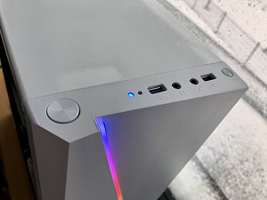 Mänguriarvuti: i5, R9 380 (6 foto / 6)