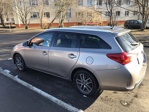 Toyota auris 2014 (3 foto / 12)