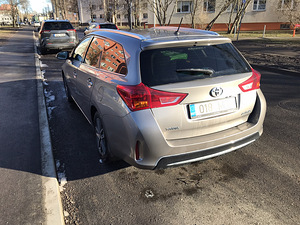 Toyota auris 2014 (4 foto / 12)