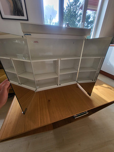 Valgustiga vannitoa peegelkapp UUS, 8tk kokku (5 foto / 8)