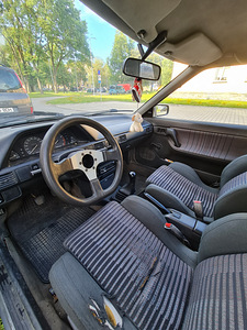 Mazda 323 1.6 (5 фото из 5)