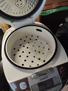 Scarlett Multicooker (4 фото из 5)