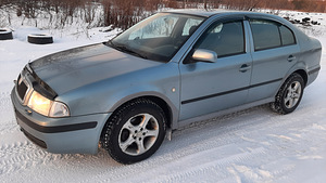 SKODA OCTAVIA (1 foto / 8)
