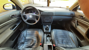 Volkswagen Passat (7 foto / 10)