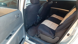 Toyota Corolla Verso (7 foto / 10)