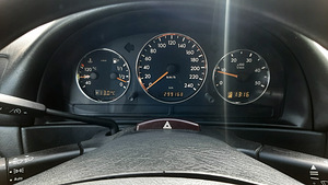 Mercedes-Benz ML270 (10 foto / 10)