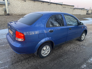 Chevrolet Kalos (4 foto / 9)