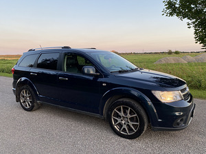 FIAT FREEMONT AWD4x4 (2 foto / 11)