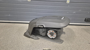 Husqvarna Automower 415X (9 foto / 10)