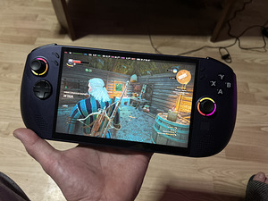 Lenovo legion go s (2 foto / 6)