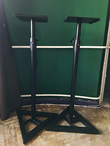 Monitorkõlari standid Caymon CST420 (1 foto / 3)