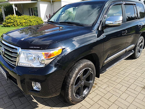 Toyota v8 (11 фото из 11)