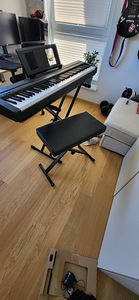 Digiklaver Yamaha P45B (3 foto / 3)