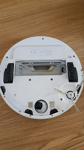 Xiaomi Roborock S5 robottolmuimeja (9 foto / 9)