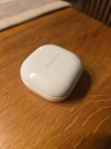 Galaxy Buds FE (2 foto / 2)