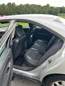 П: VOLVO S60 Бензин, Механика, 103Kw (10 фото из 10)