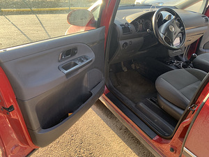 Volkswagen Sharan (3 foto / 12)