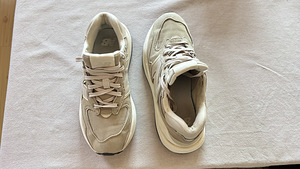 New Balance, 39 (4 фото из 5)