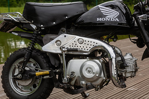 Honda Monkey stiilis 4T mopeed – tänavalegaalne projektikas! (5 foto / 9)