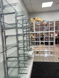 Väljapaneku riiulid (3 foto / 7)