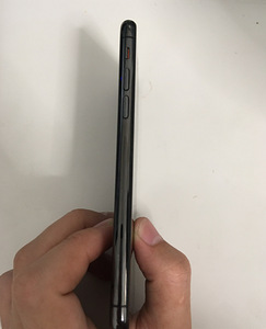iPhone XS 64Gb (3 foto / 4)