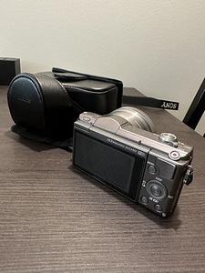 Sony A5100 kaamera (2 foto / 3)
