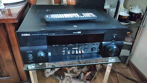 Yamaha RX-V1600 (2 foto / 2)